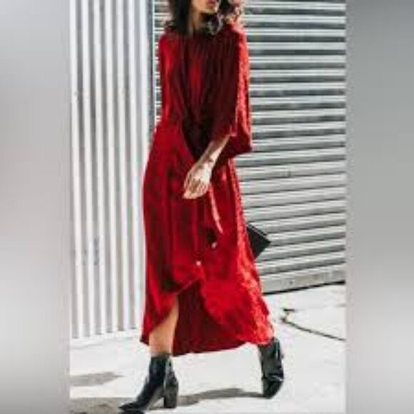 Zara Midi Red Jacquard Dress - Picture 3 of 9